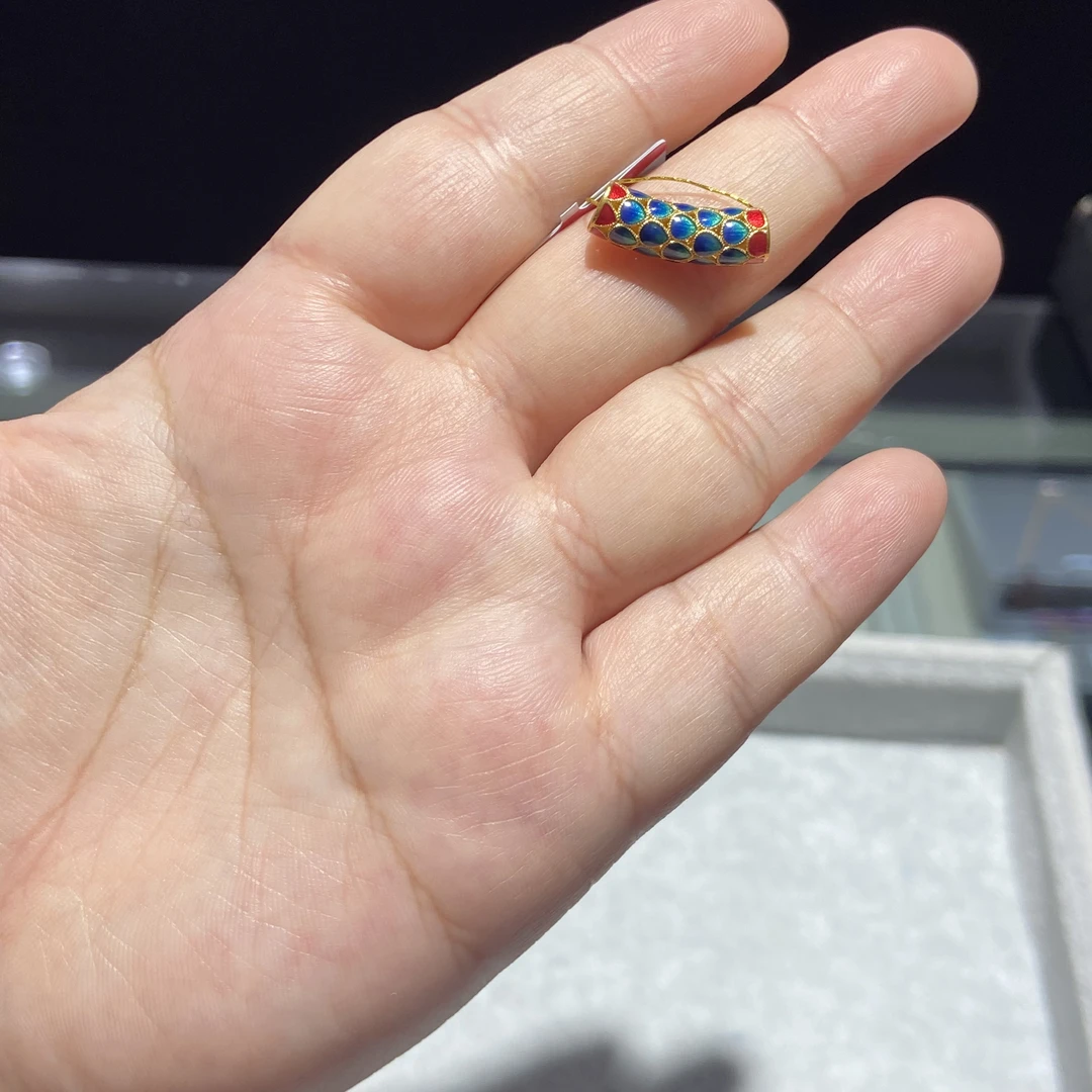 足金999 珐琅彩鱼鳞弯管 2.356