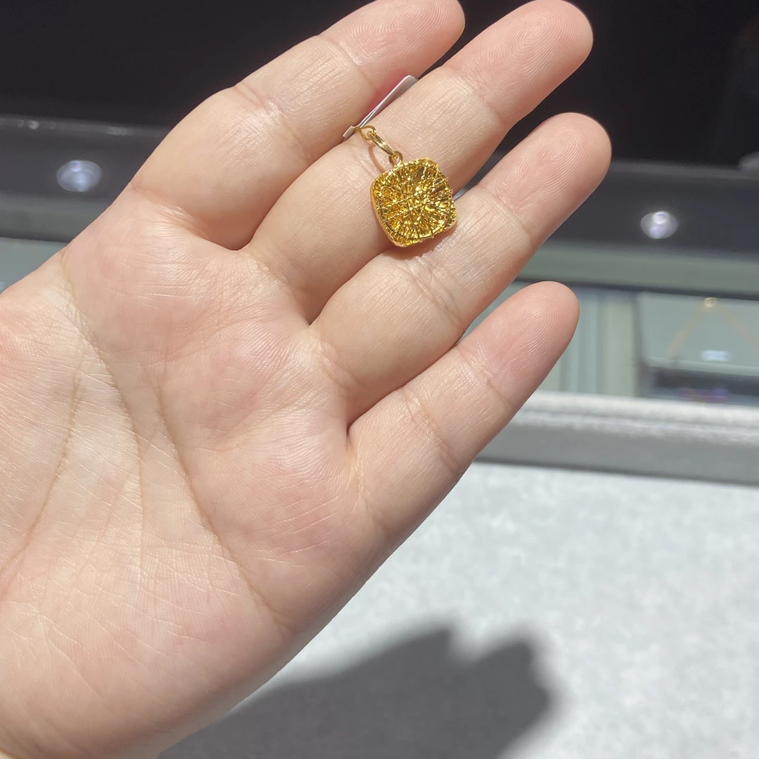 足金999 5G方糖吊坠 3.011