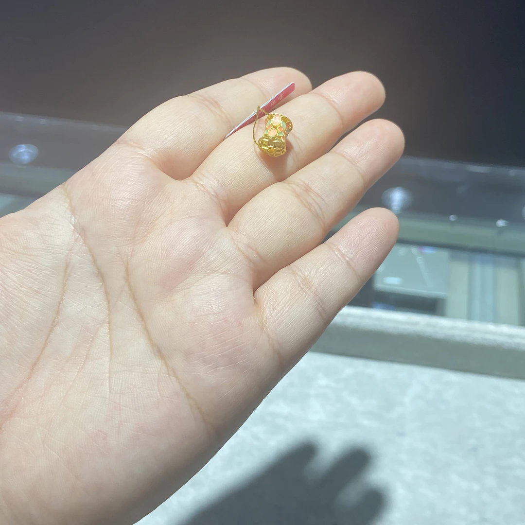 足金999 珐琅彩花柱通孔 1.178