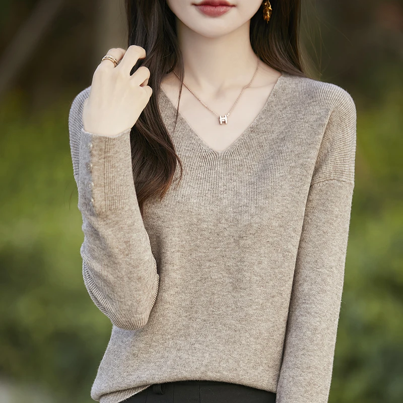 【品牌】高端法式轻奢秋季新款V领针织衫薄款V百搭休闲舒适柔软上衣