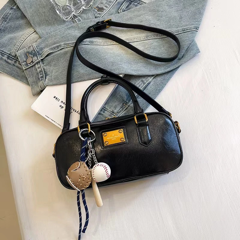 24新款休闲时尚单肩斜跨包7526