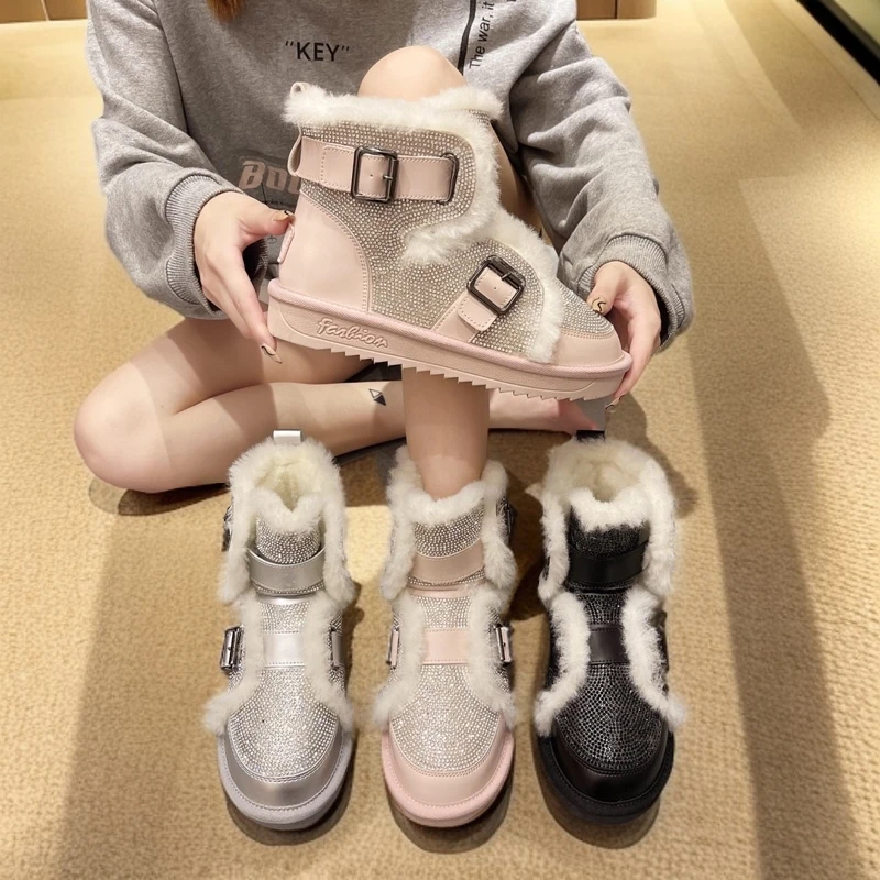 【工厂】K008-2秋冬小香风平底圆头雪地靴长毛绒保暖铆钉水钻女防滑