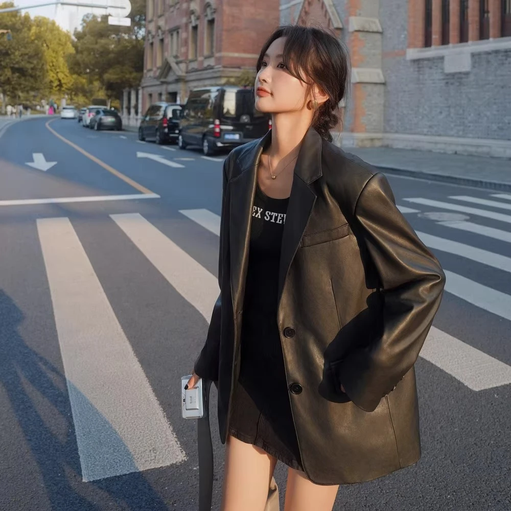 2025秋冬黑色皮衣外套女西装外套宽松廓形酷飒复古机车服皮夹克
