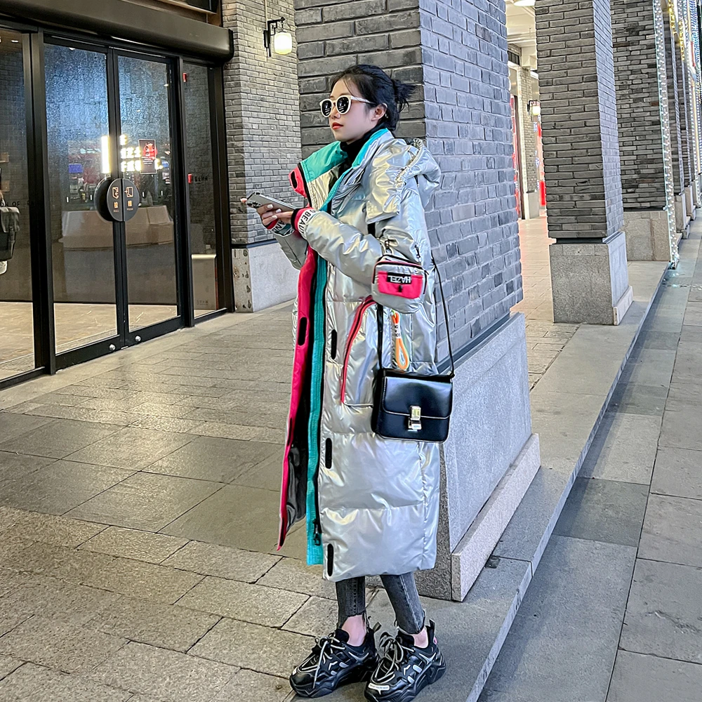 洋气银色亮面羽绒服女2025年冬季新款长款高级感小个子炸街外套潮