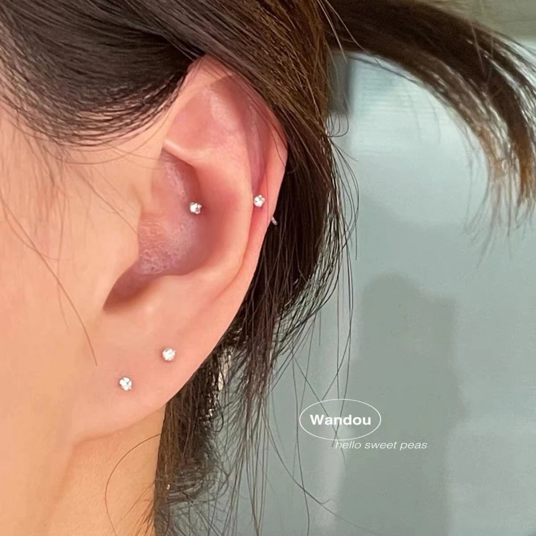 足银耳饰 999银针迷你爆闪耳钉女款简约小巧精致水钻耳骨钉养耳洞