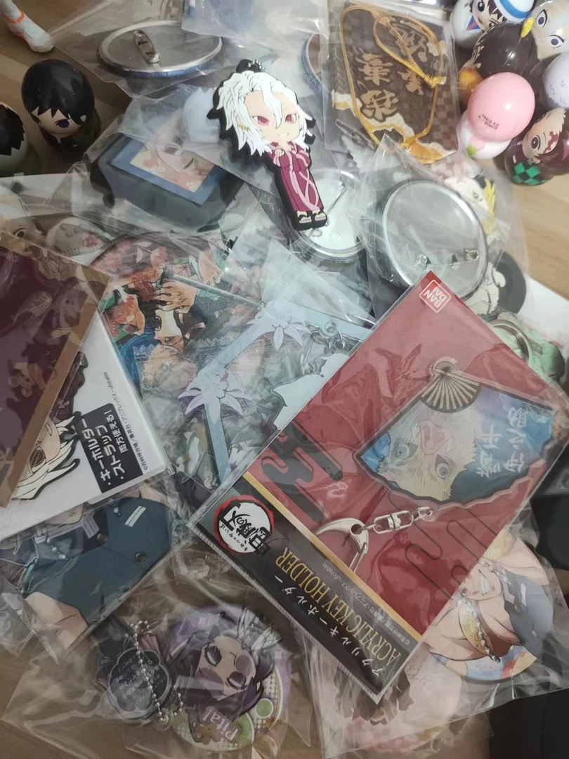 快递 日谷动漫周边 默认微瑕 慎拍 吧唧挂件