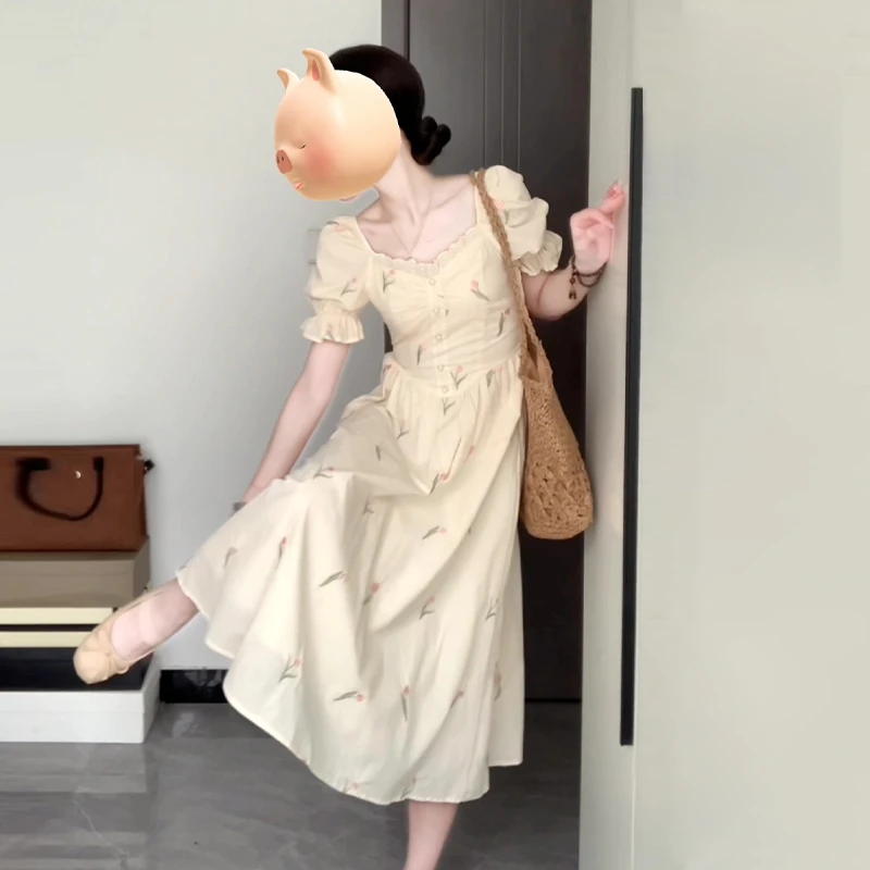 3460方领温柔风仙女碎花连衣裙子女夏季2024新款气质收腰公主长裙