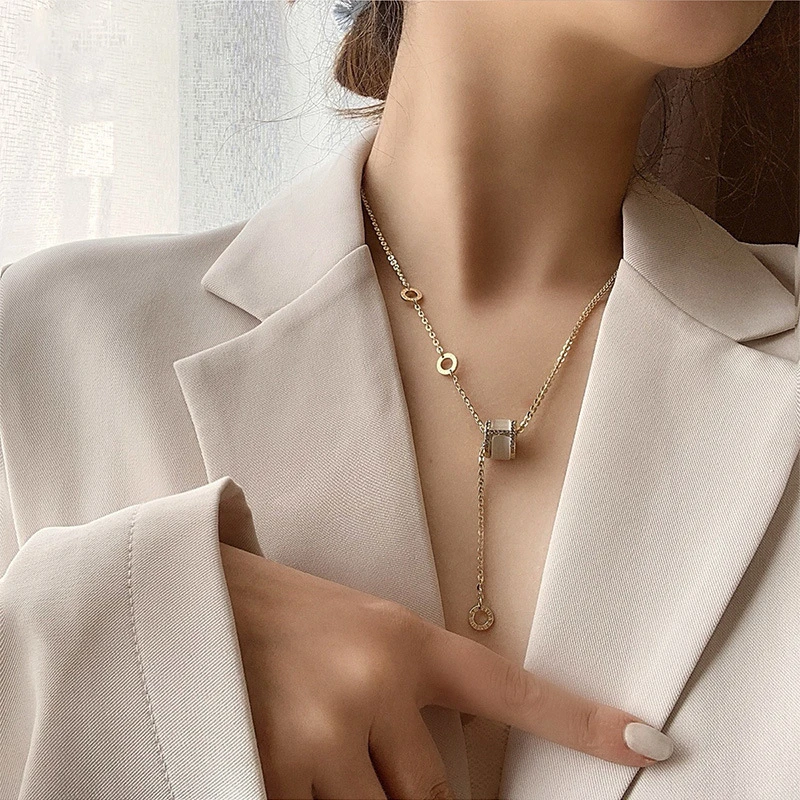 【品牌】真金电镀微镶锆石韩国时尚简约罗马数字项链气质轻奢设计感