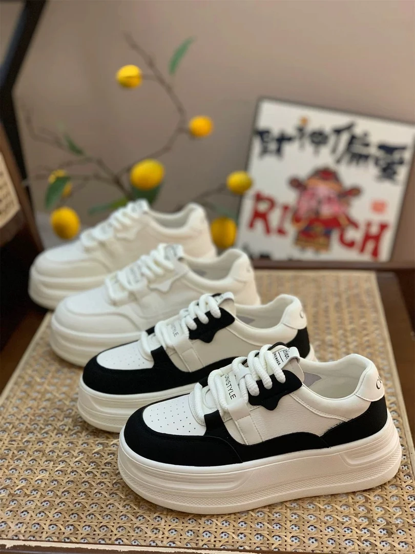 厚底真皮小白鞋女2024新款秋季爆款大头鞋黑白熊猫鞋运动休闲板鞋