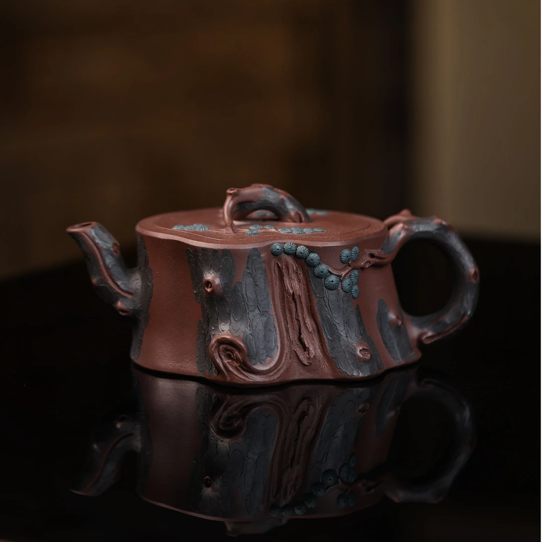 《双色松桩》霸气 330cc 手工贴树皮 肌理丰富 精工紫砂