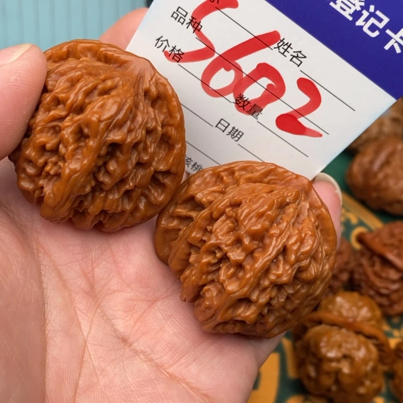 【闪购商品】桃核吊坠