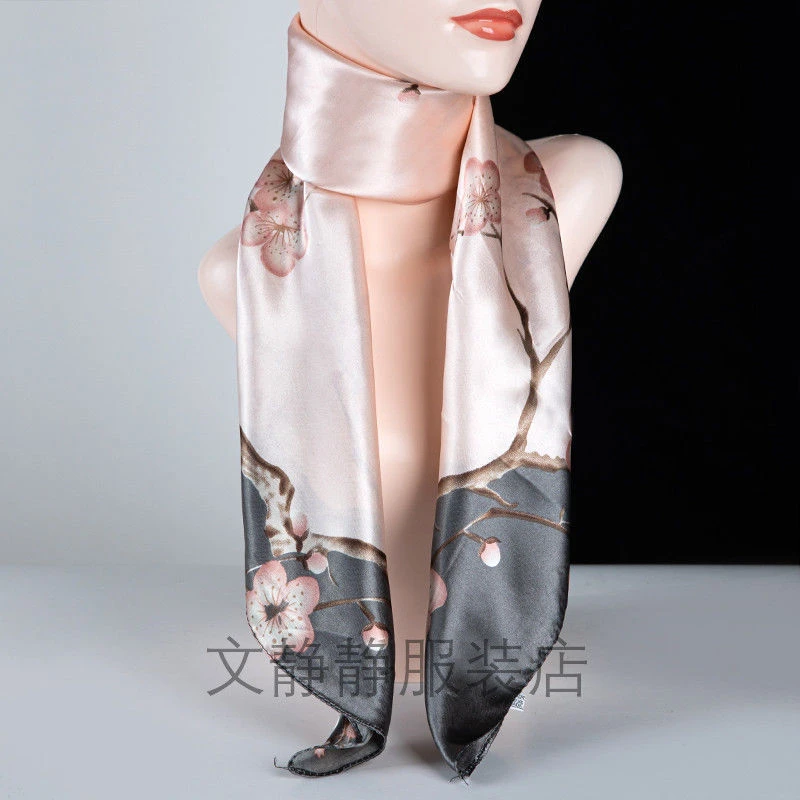 2023秋冬洋气印花时尚沙滩巾女中老年人丝巾百搭韩版气质妈妈围巾