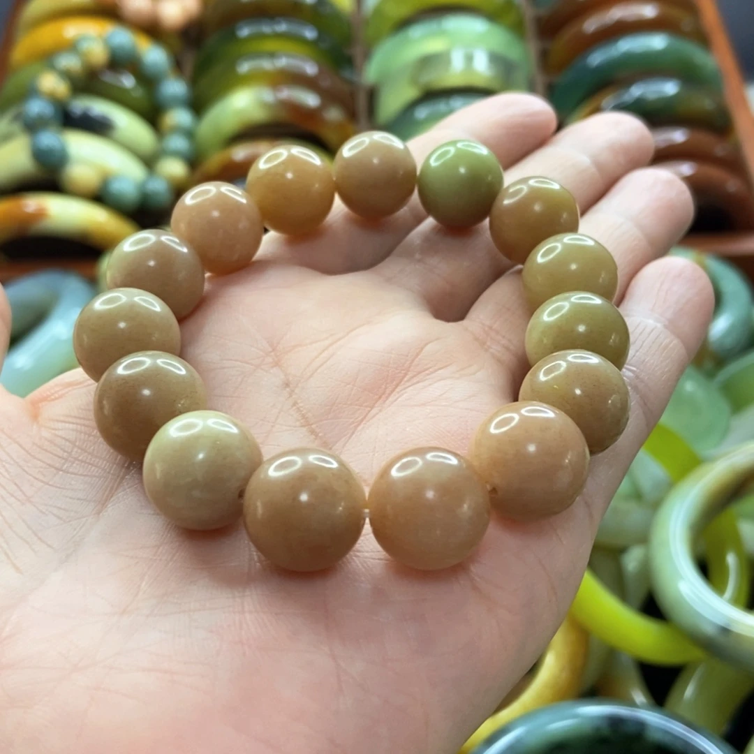 蛇纹石玉手镯未镶嵌小****妹