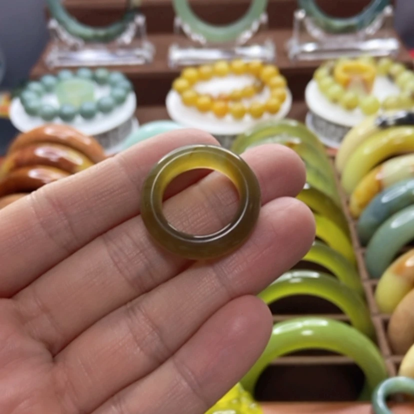 【闪购商品】蛇纹石玉戒指未镶嵌小***宝