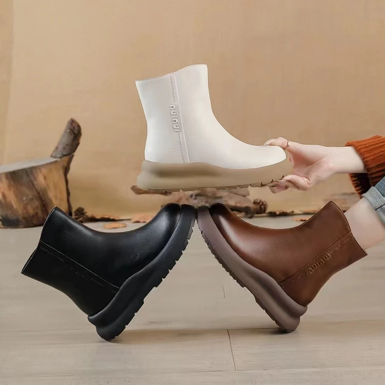 【断码清货】冬季新款羊皮毛一体靴厚底冬季靴休闲时尚马丁靴60175