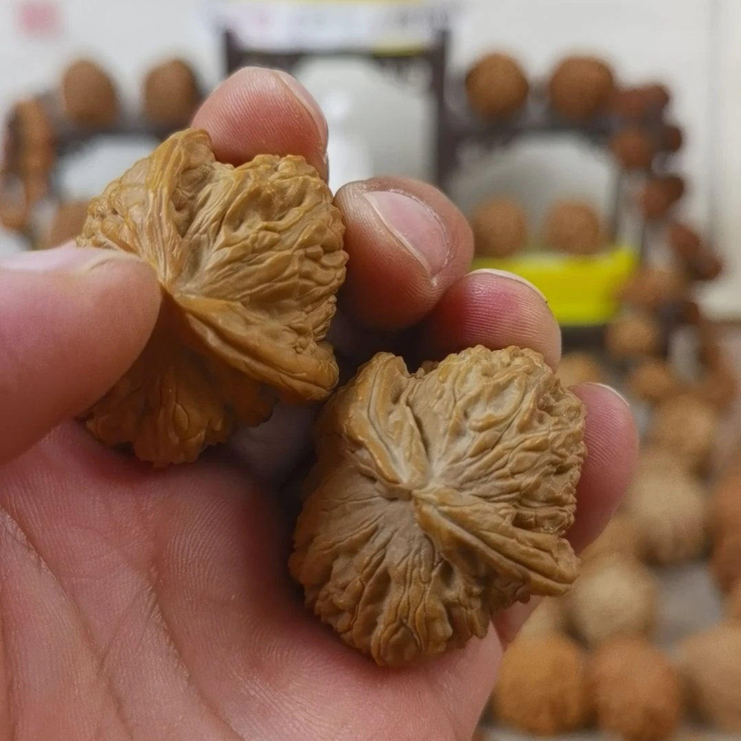 【闪购商品】文玩核桃吊坠飞***过