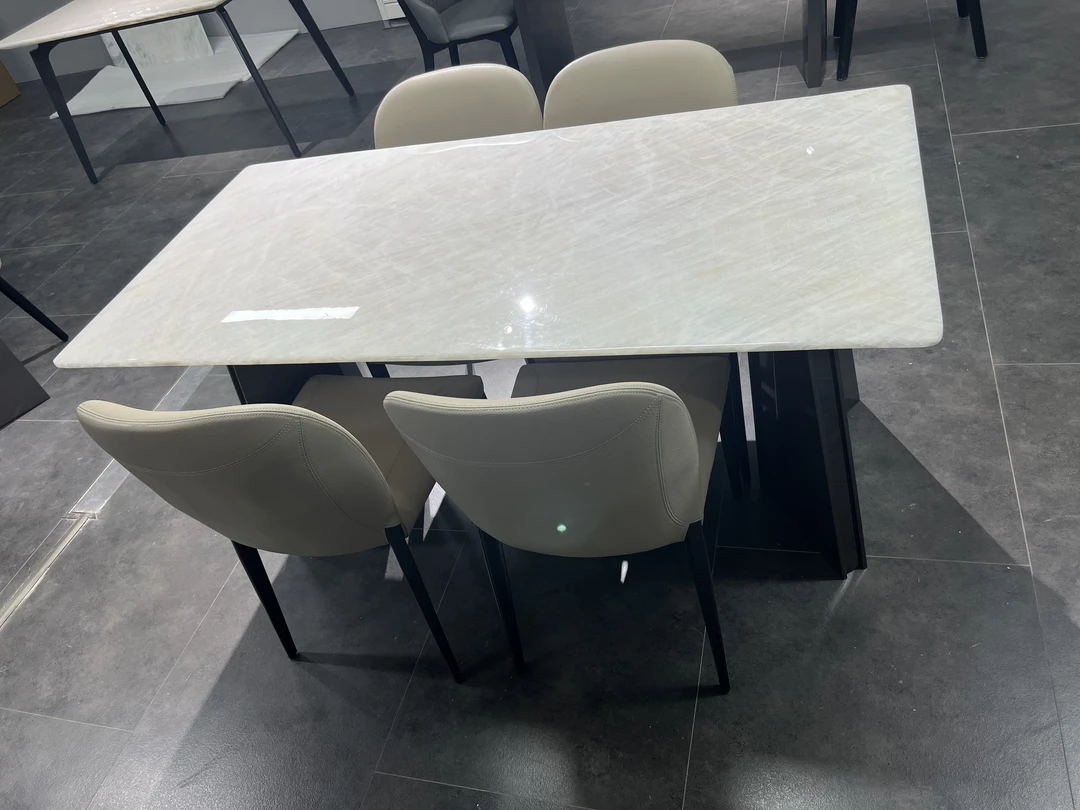 天然大冰玉大理石餐桌椅组合轻奢不锈钢长方形家用意式极简吃饭桌