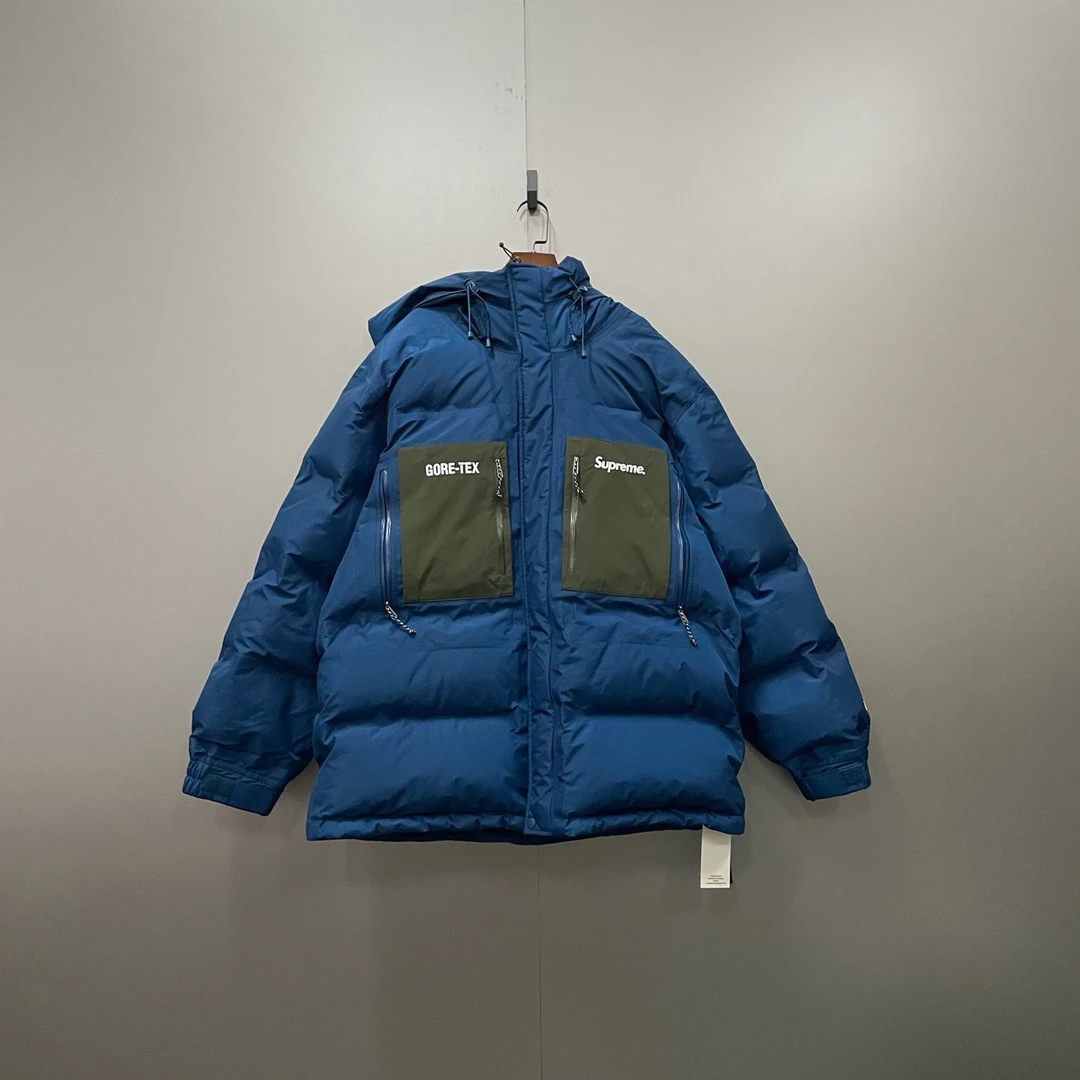 Supreme 徽标防水连帽派克大衣 XL码/95新/毒5851/无配件 si502