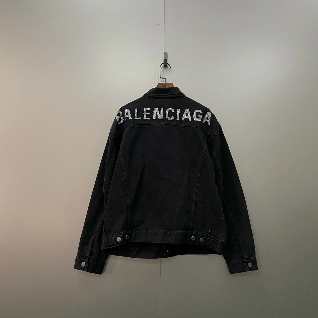 Balenciaga 巴黎世家 背后水钻logo牛仔夹克 34码/98新/公价13300