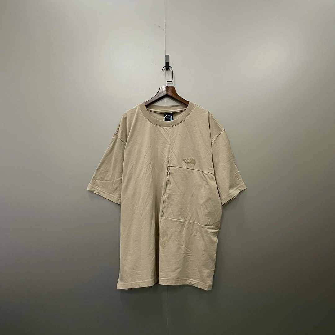 THE NORTH FACE 北面 卡其色印花logo短袖 XXL码/全新/公价598/吊