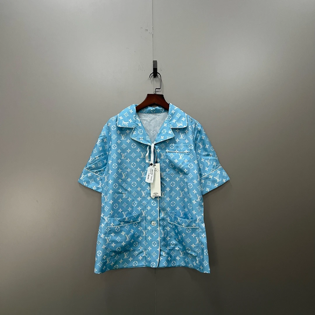 Louis Vuitton lv 蓝色满印logo短袖衬衫 尺码如图/95新/公价