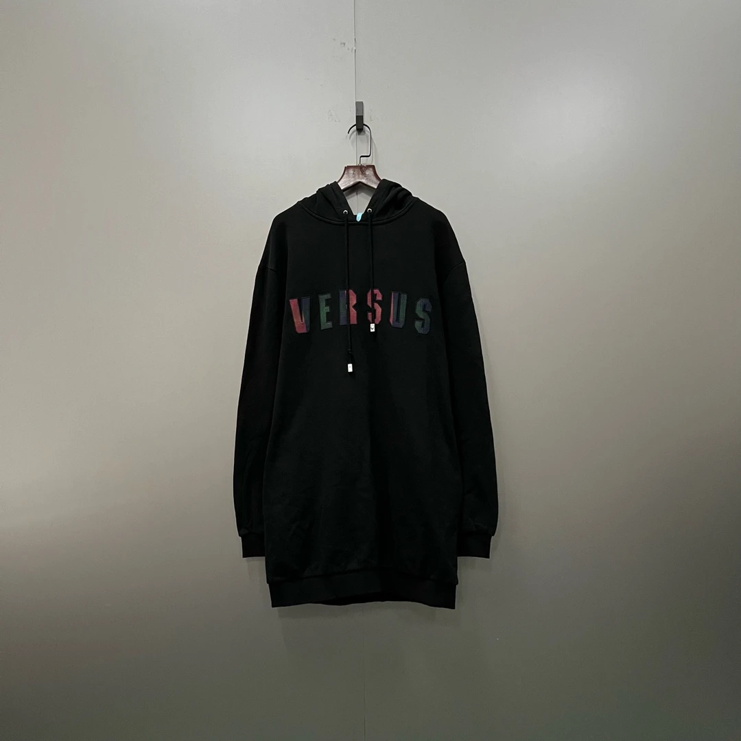 Versace 范思哲 黑色印花logo帽衫 XS码/95新/公价3500/无配件 fg