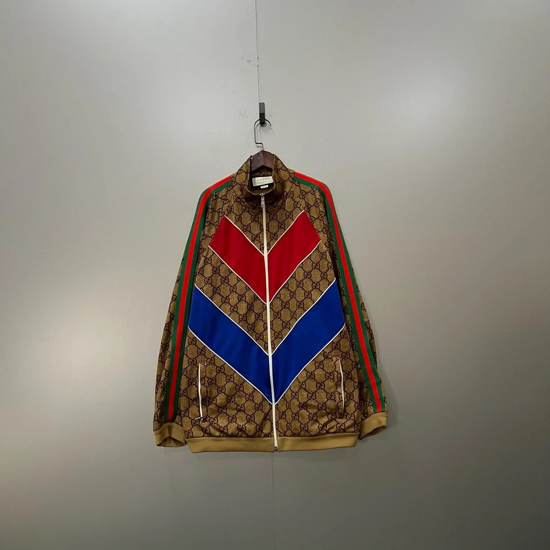 GUCCI 古驰 棕色满印logo拉链校服 L码/98新/公价15600/无配件 k