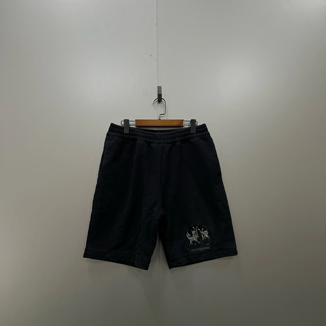 Burberry 巴宝莉 小鹿短裤 M码/95新/公价4800/无配件 ki300862
