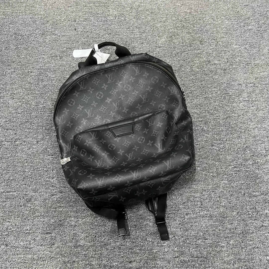 Louis Vuitton lv Discovery PM 黑色满印老花双肩包 均码/9新/