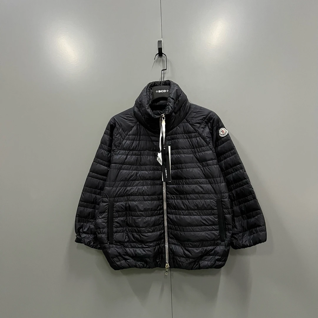 Moncler 蒙口 黑色徽标logo羽绒服 1码/95新/公价12000/无配件 bc