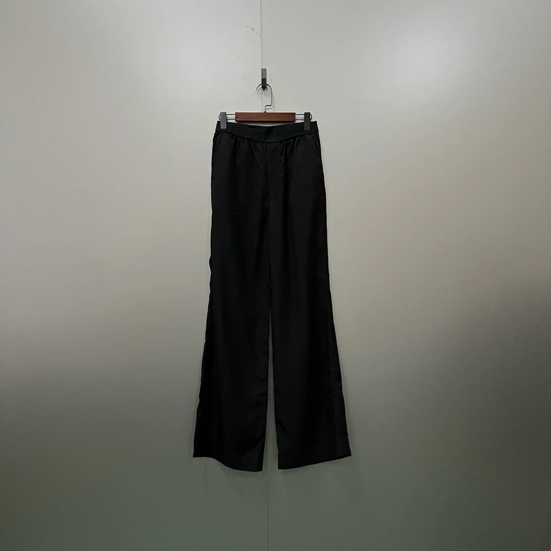 Balenciaga 巴黎世家 黑色刺绣logo长裤 44码/95新/公价9200/无配