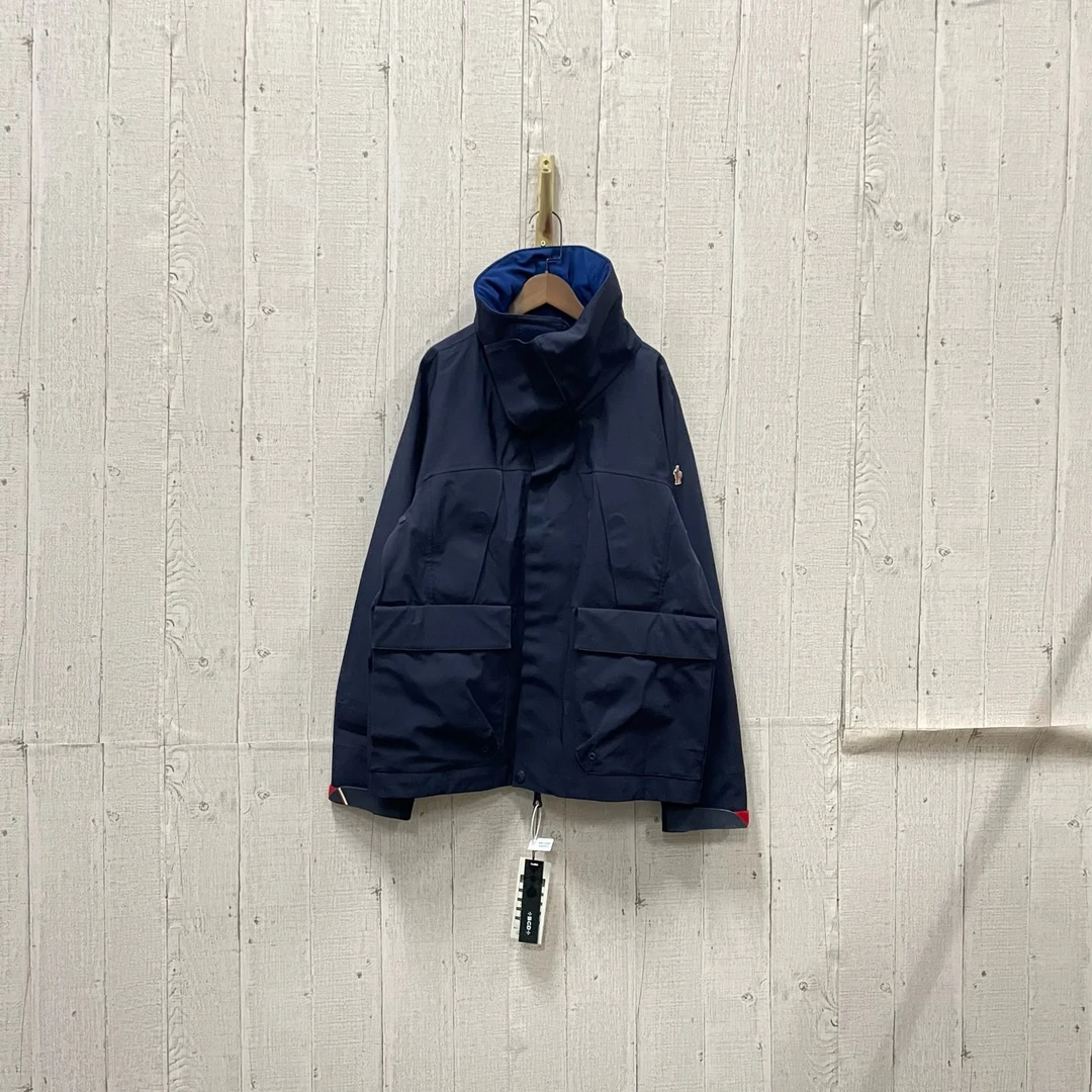 MONCLER 蒙口 藏青色冲锋衣 3码/95新/公价10000/无配件 bc914605