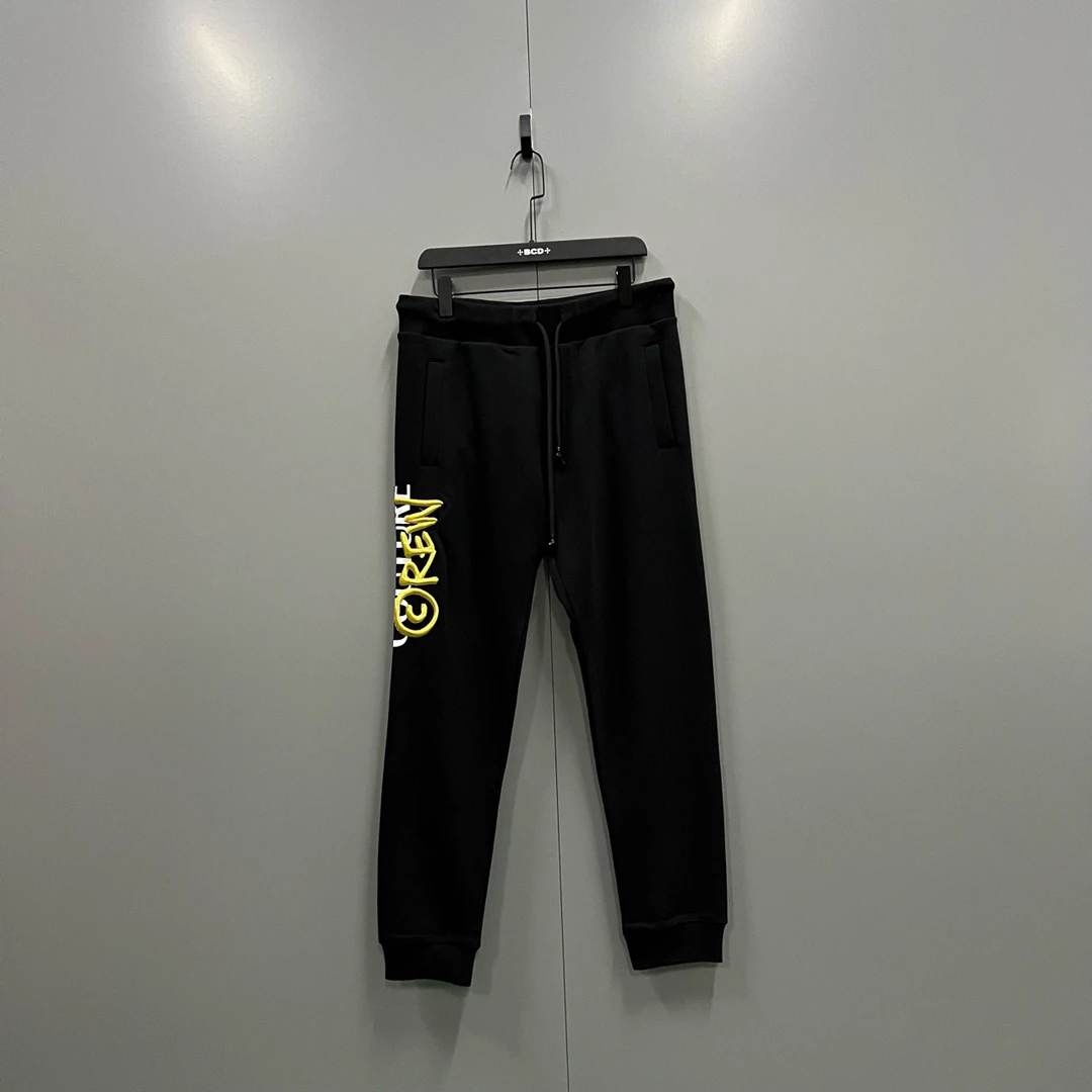 50201 VERSACE 范思哲 黑色logo卫裤S码 M码/全新/公价2200