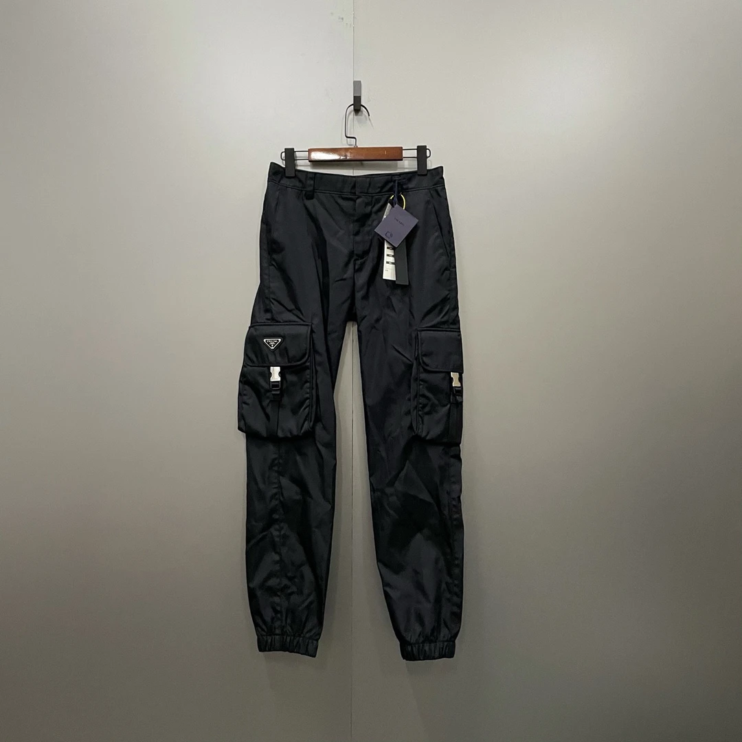 PRADA 普拉达 黑色三角标口袋工装裤 44码/全新/公价9300/吊牌 ki