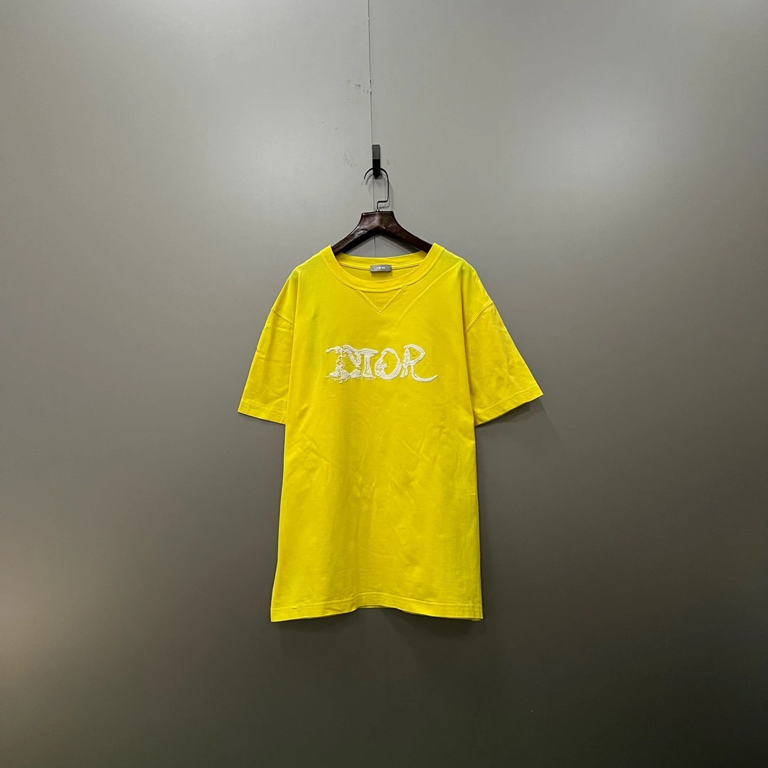 Dior 迪奥 黄色刺绣logo短袖 L码/95新/公价6333/无配件 fg20346
