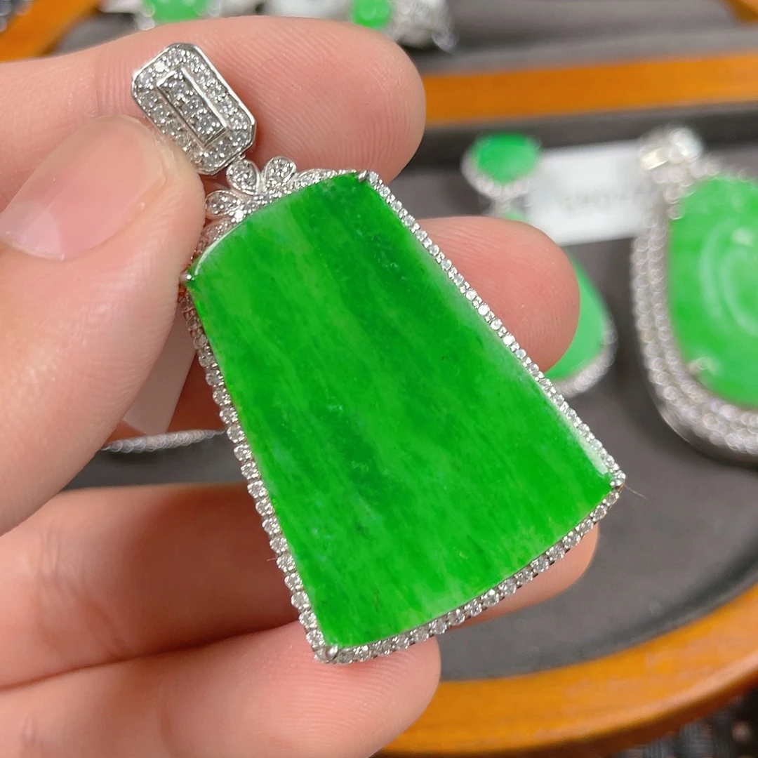 【闪购商品】翡翠吊坠(不含链)银S925镶嵌