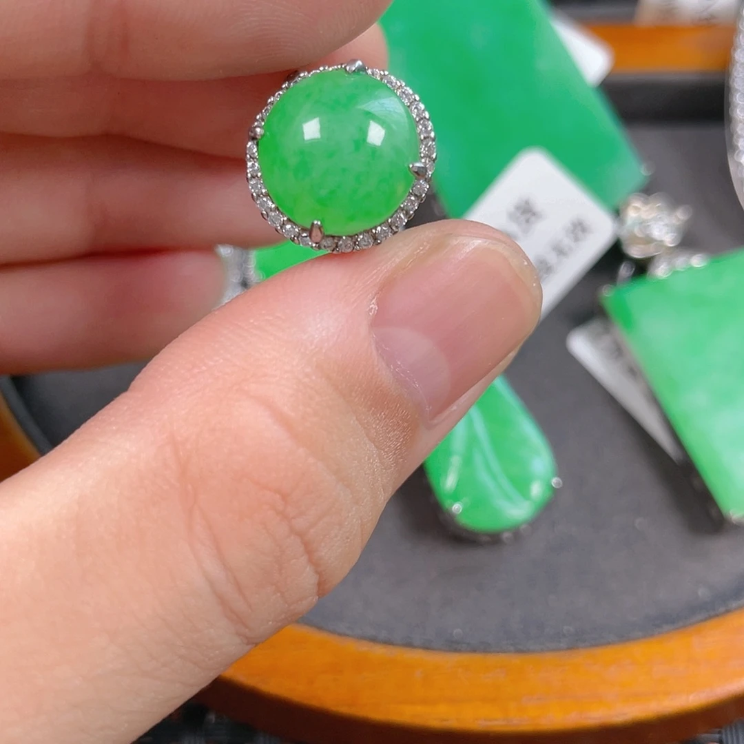 【闪购商品】翡翠吊坠(不含链)银S925镶嵌
