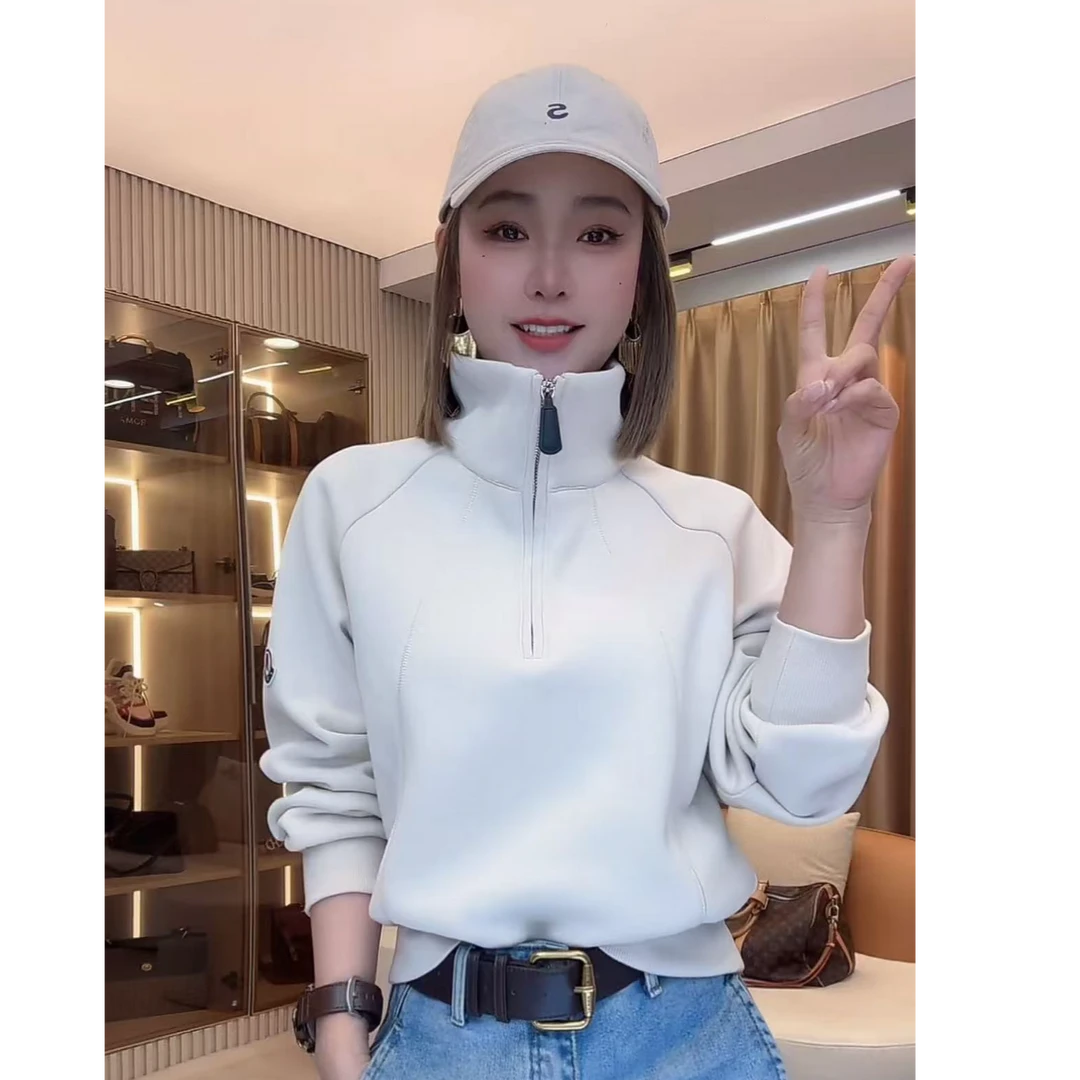 HUANG  VINI【黄微倪】 FL新款加绒设计感长袖卫衣上衣CX101605