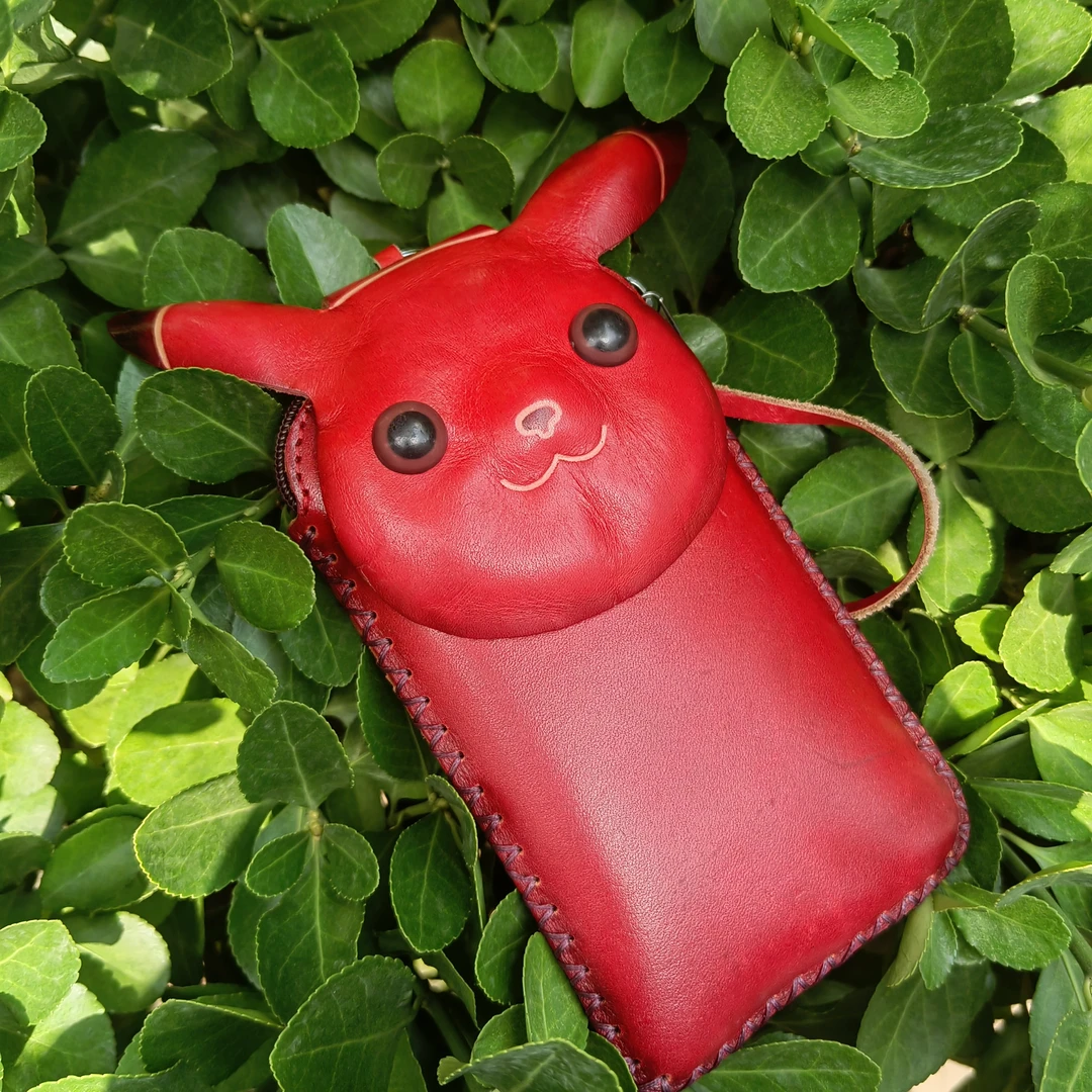 植鞣皮手机零钱包卡通真皮纯手工小包包皮卡丘（微瑕疵）