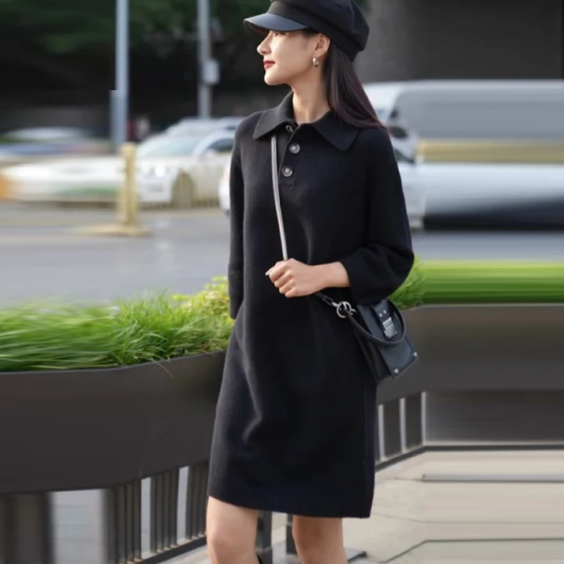 哥家黑色连衣裙女秋冬新款宽松纯色中袖翻领锦羊毛针织裙1599030
