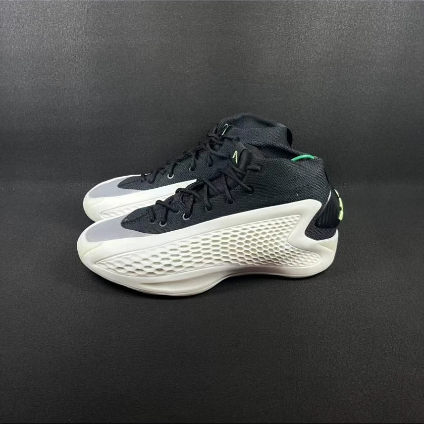 41码 二手 adidas A.E. 1 "华子一代" 黑白色 IF1857 （C090）