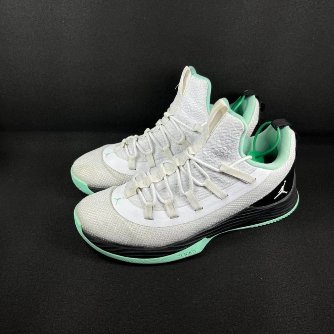 44码 二手 Jordan Ultra Fly 2  Low  AH8110-114 （B344）