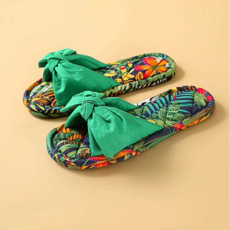 新款撞色家居室内凉拖女轻便防噪音软底防滑地板布底均码36-39