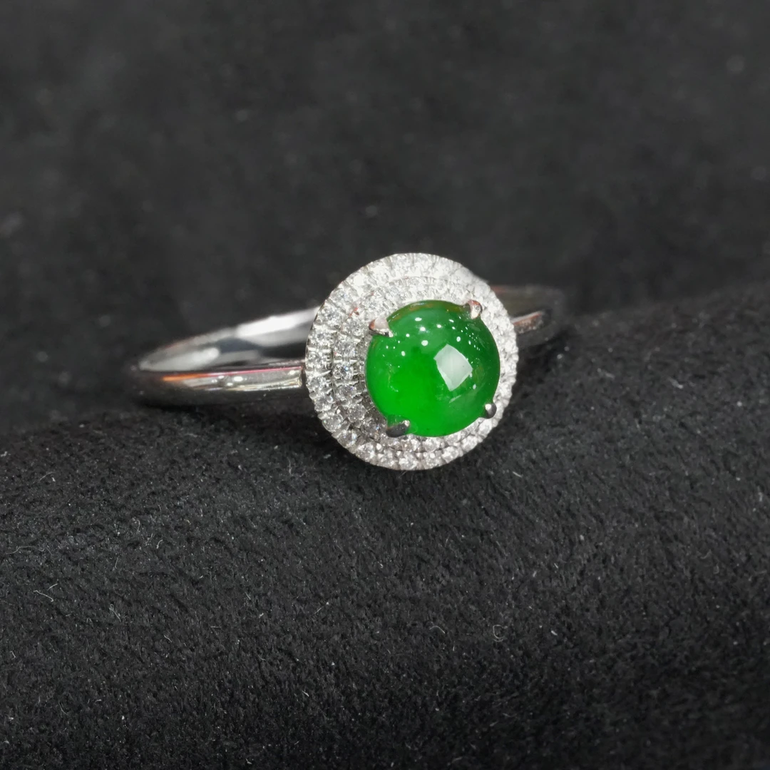 天然A货翡翠蛋面戒指翡翠戒指时尚绿色镶嵌(多样性发货圈口13左右