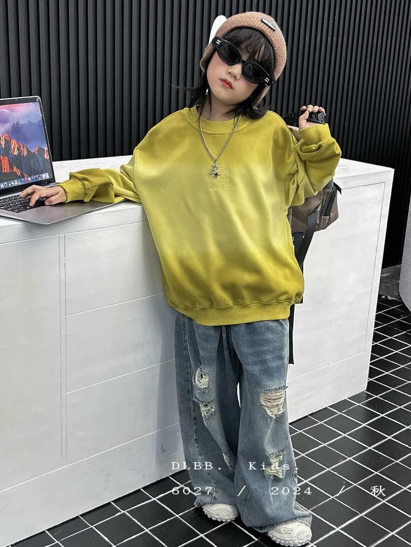 小迪熊潮版休闲卫衣