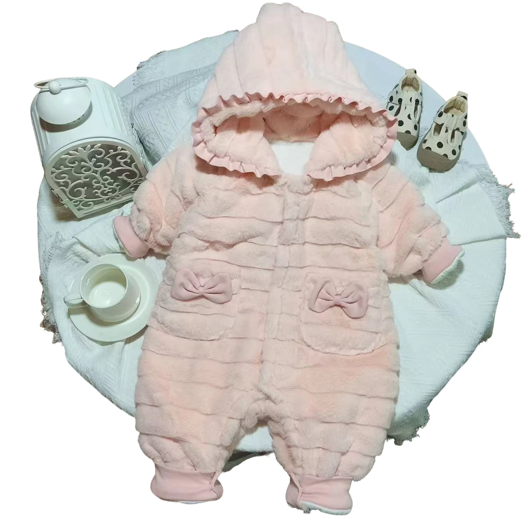 上新珊瑚绒婴幼长爬连体衣连帽保暖舒适百搭透气保暖时尚洋气