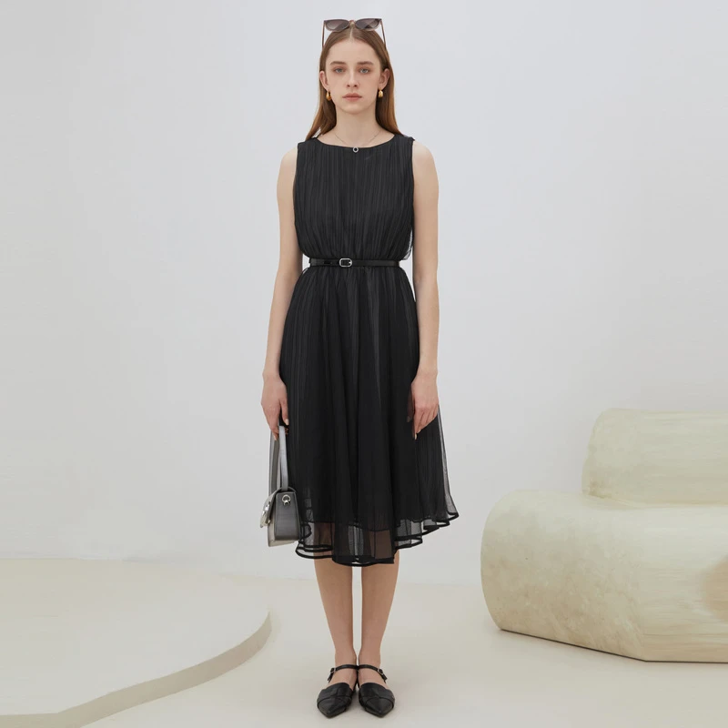 圣迪奥女装圆领褶皱网纱气质显瘦时尚无袖连衣裙S222Z124V