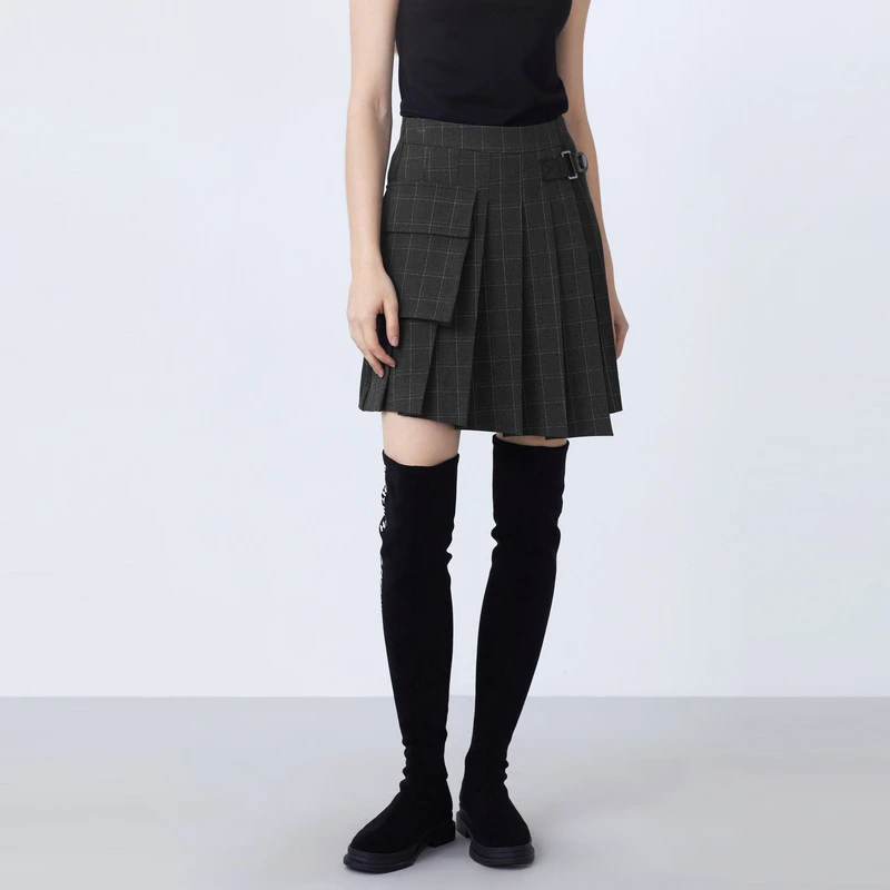 sdeer圣迪奥女装学院风百搭撞色格纹拼接不规则A字短裙S21461306