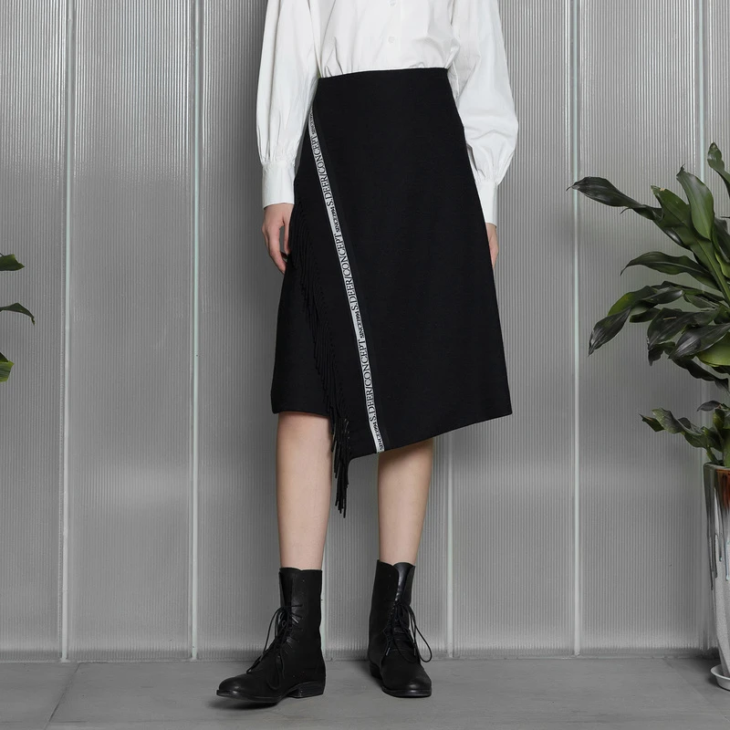 sdeer圣迪奥女装不规则时尚气质流苏字母毛呢A字长裙S21461109