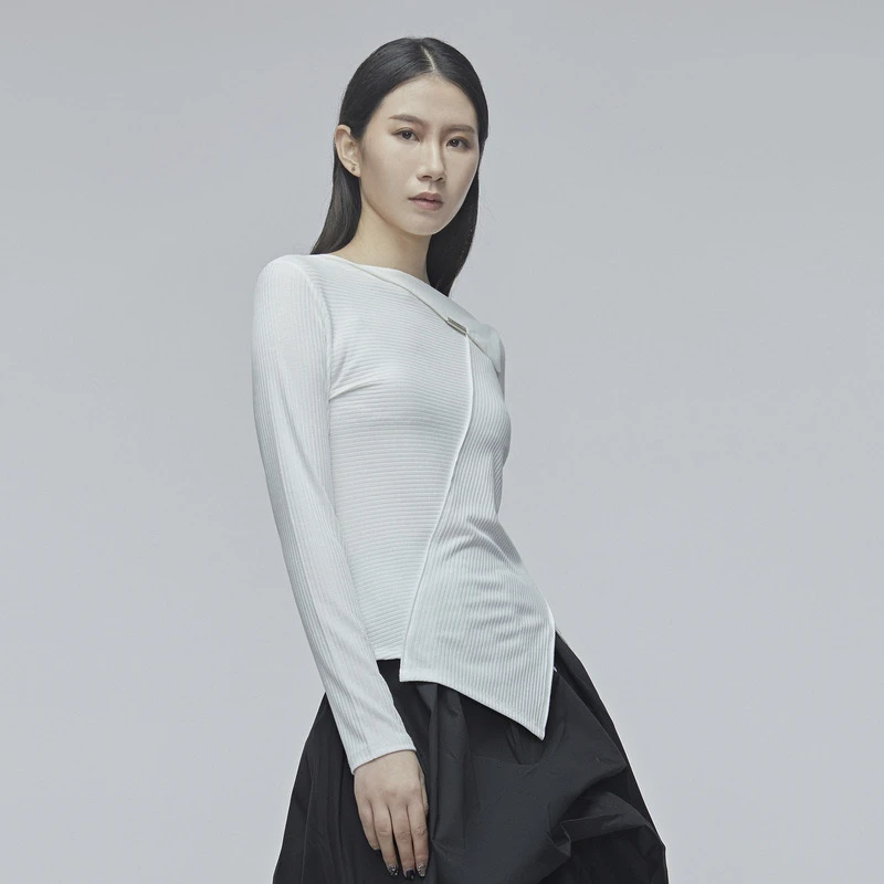 S·DEER圣迪奥女装时尚通勤修身百搭个性不规则拼接T恤S20180201
